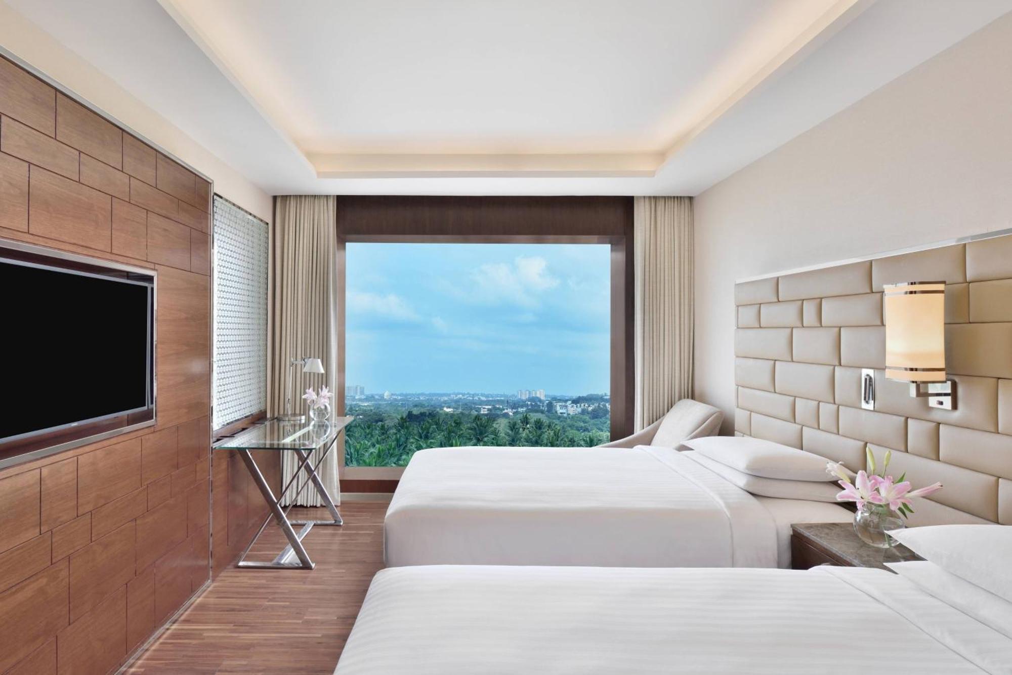 Готель Courtyard By Marriott Bengaluru Hebbal Екстер'єр фото