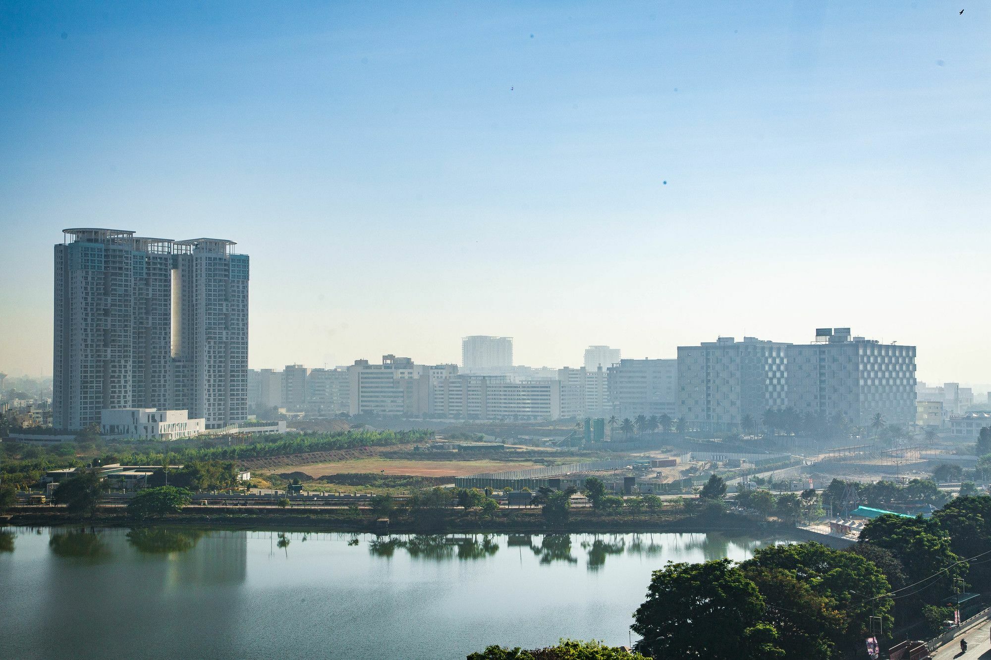 Готель Courtyard By Marriott Bengaluru Hebbal Екстер'єр фото